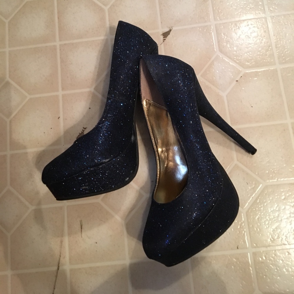Navy glitter pumps
